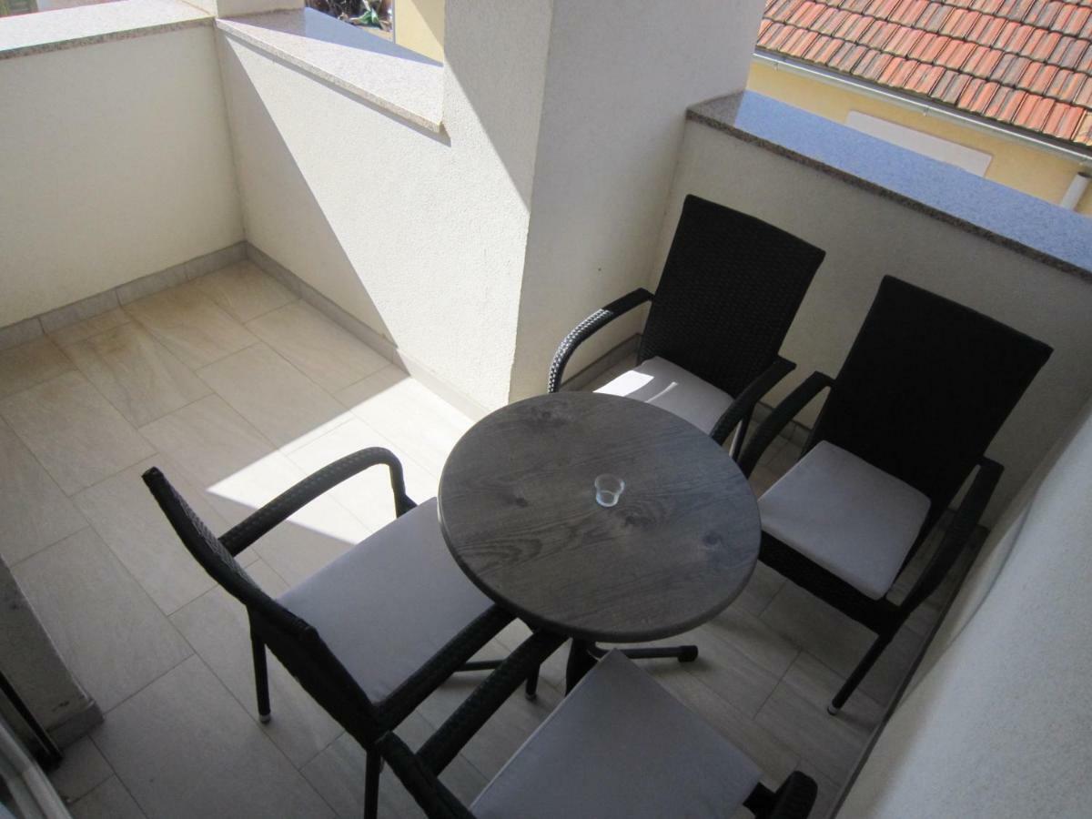 M&B guest house Srima Extérieur photo