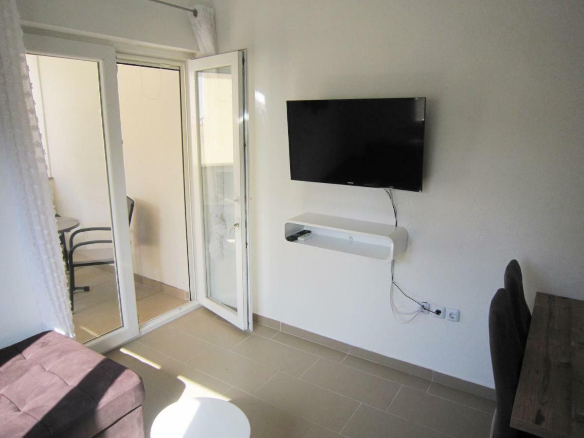 M&B guest house Srima Extérieur photo