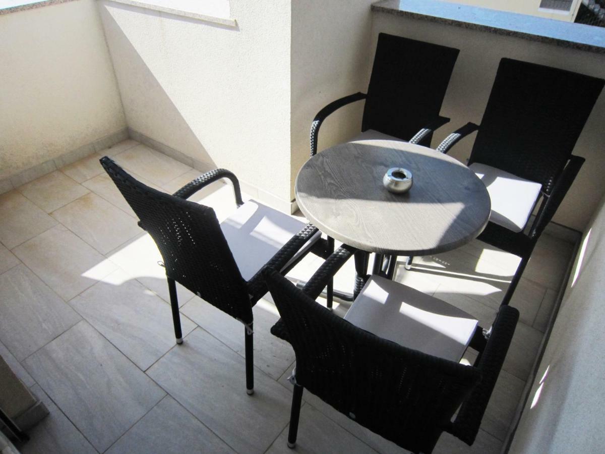 M&B guest house Srima Extérieur photo